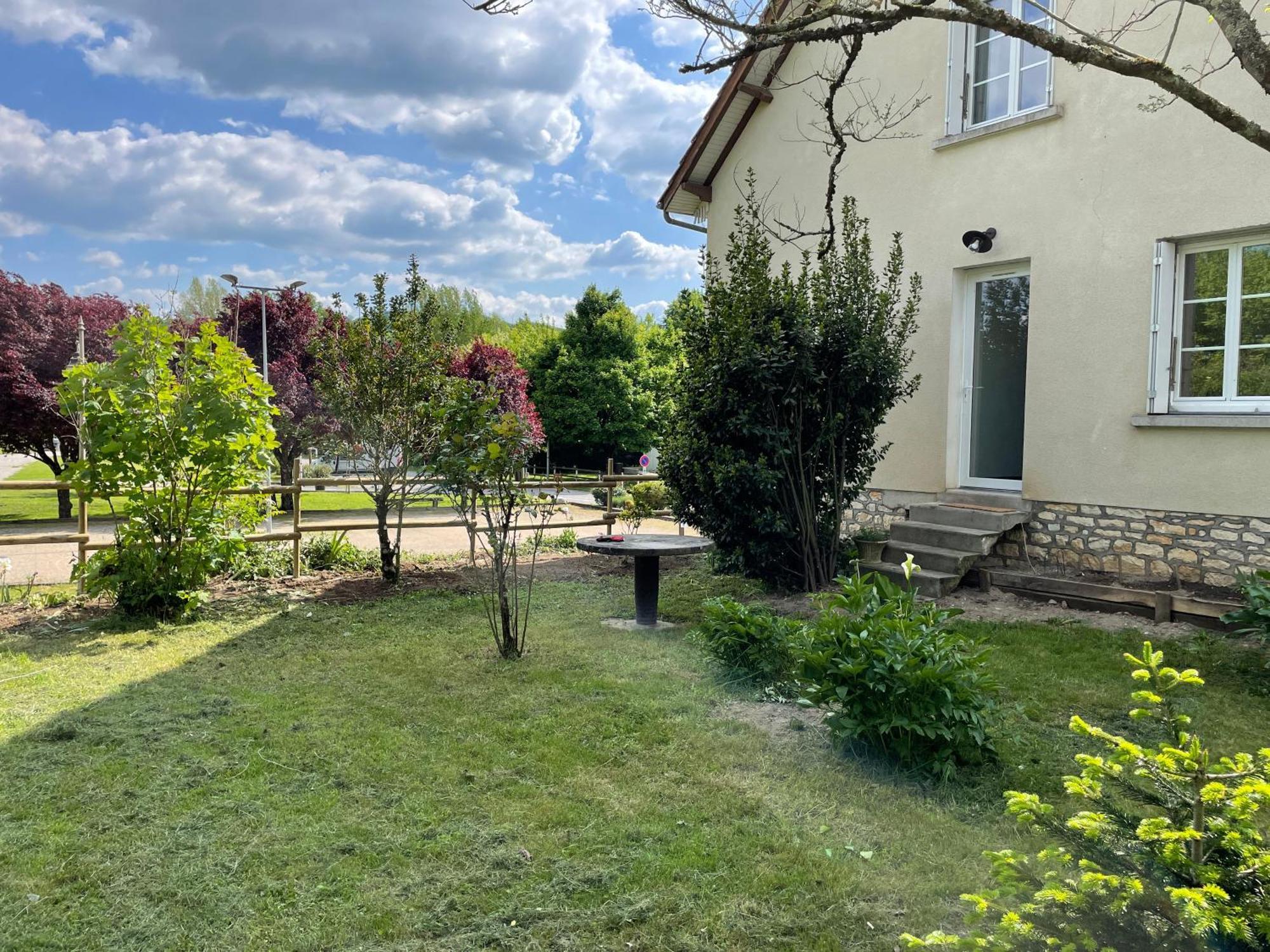 Maison Familiale 8 P En Vallee De Dordogne - Lot Tauriac (Lot)